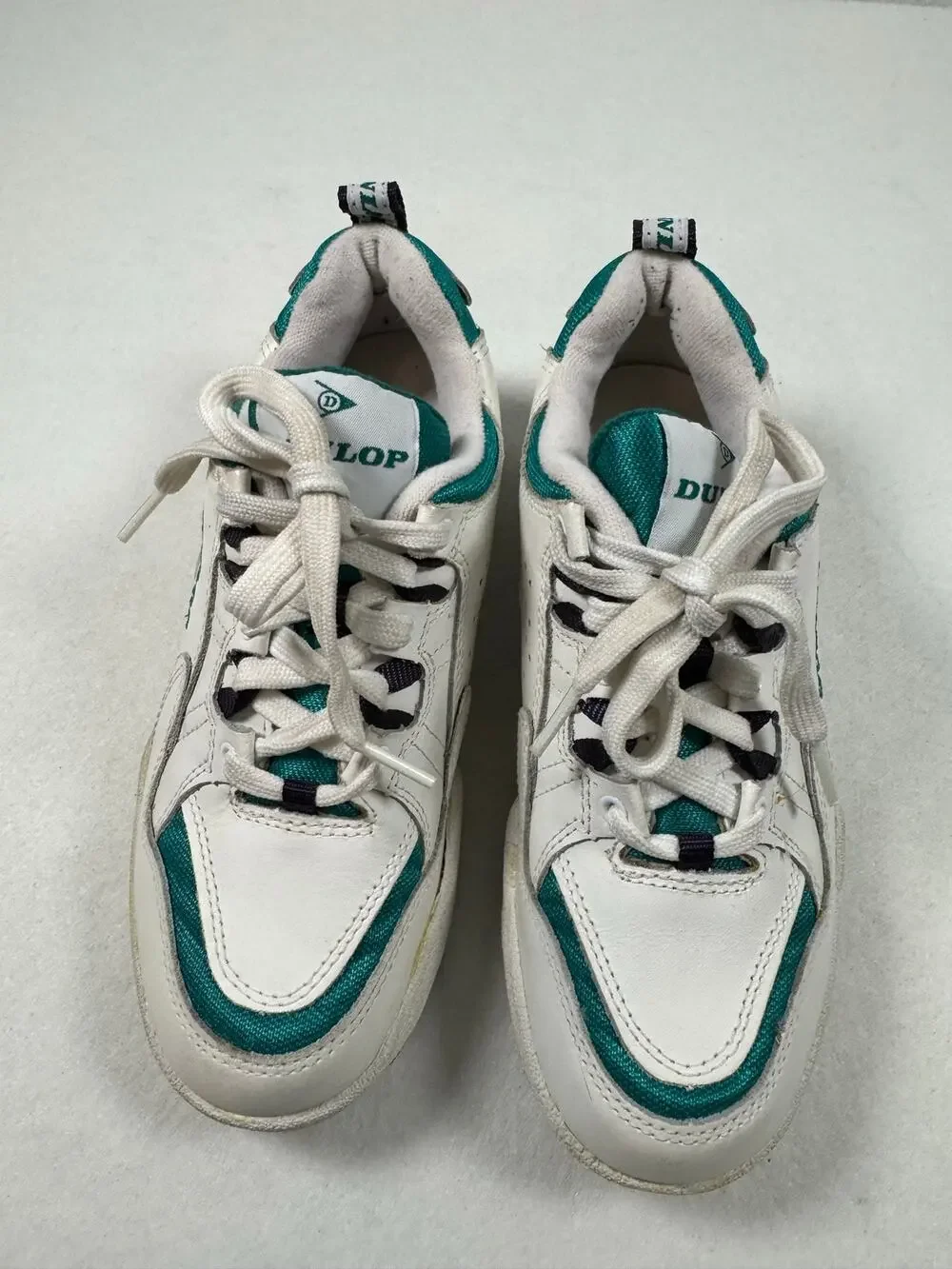Dunlop Vintage 90s Women's Tennis Court Sneakers WB4000 White Leather Green 6.5